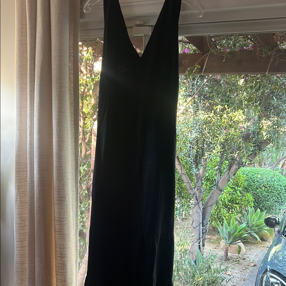 Saks Fifth Avenue Black Sleeveless V-Neck Slip Dress